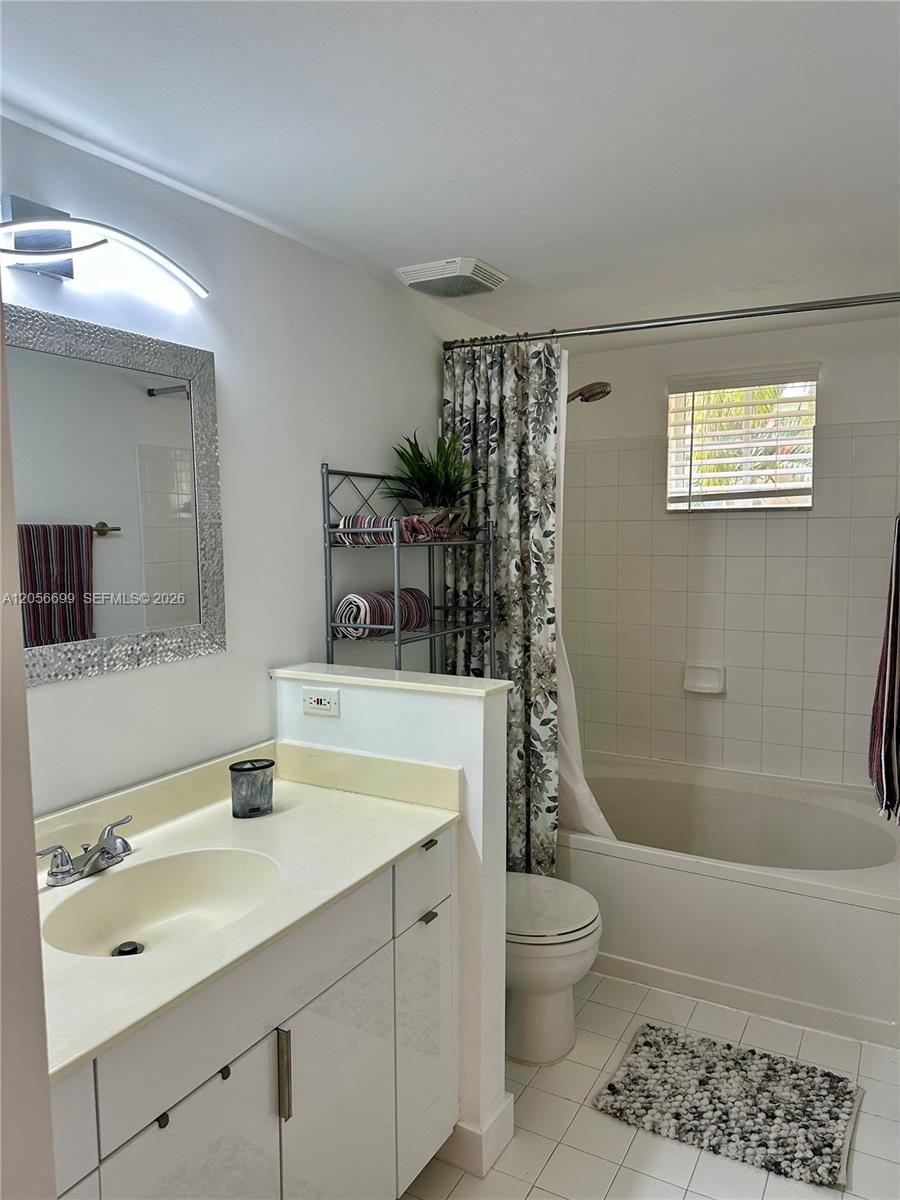 Photo of 17100 Bay Rd  #1209, Sunny Isles Beach, Florida, 33160 - 