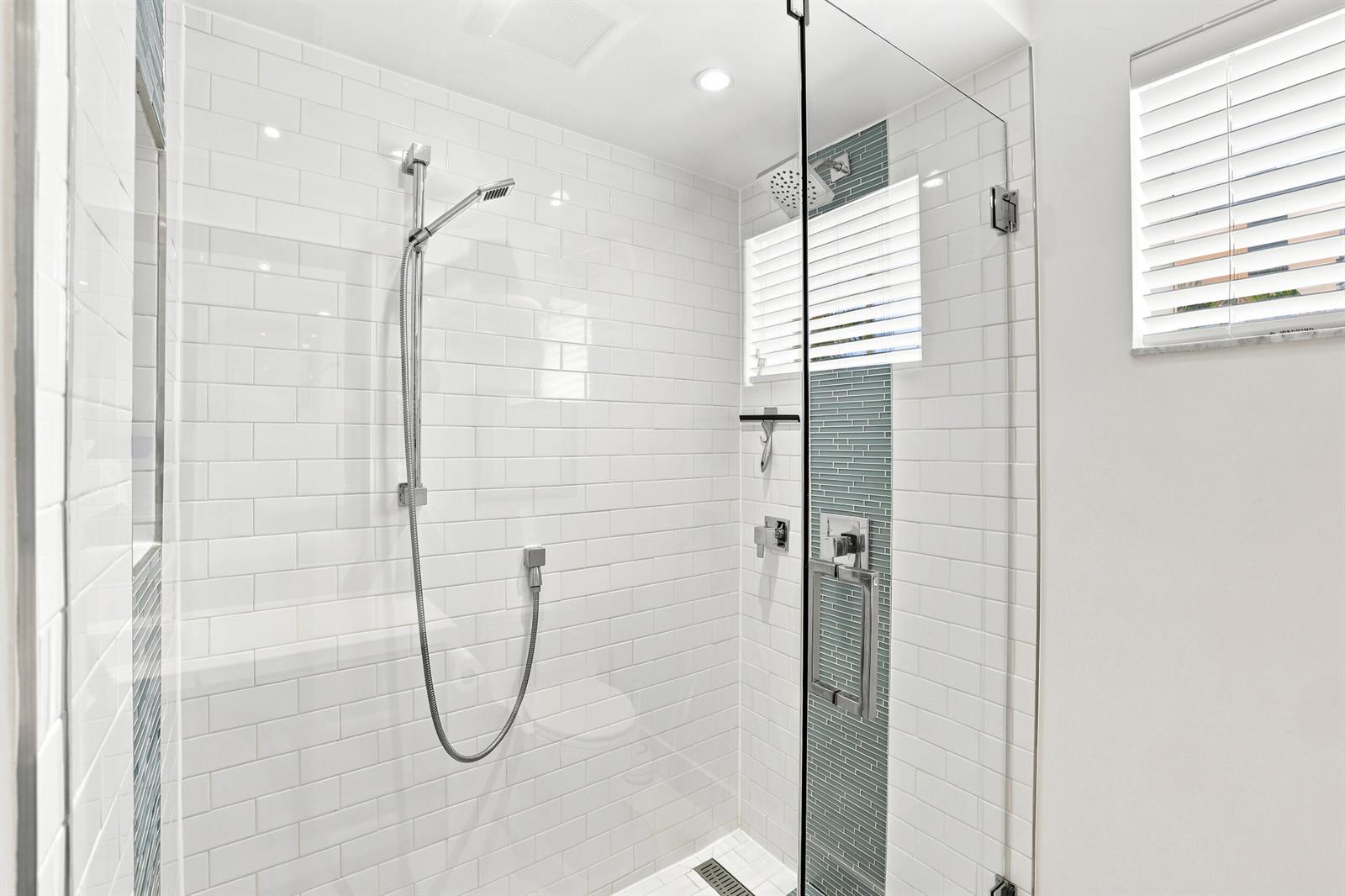 Photo of 17100 BAY  #1401, Sunny Isles Beach, Florida, 33160 - 004_oIEP
