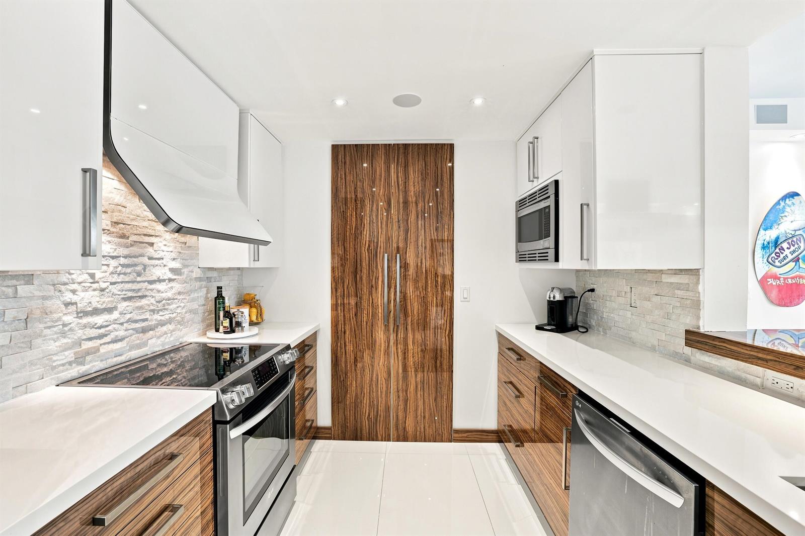 Photo of 17100 BAY  #1401, Sunny Isles Beach, Florida, 33160 - 014_Xsbm