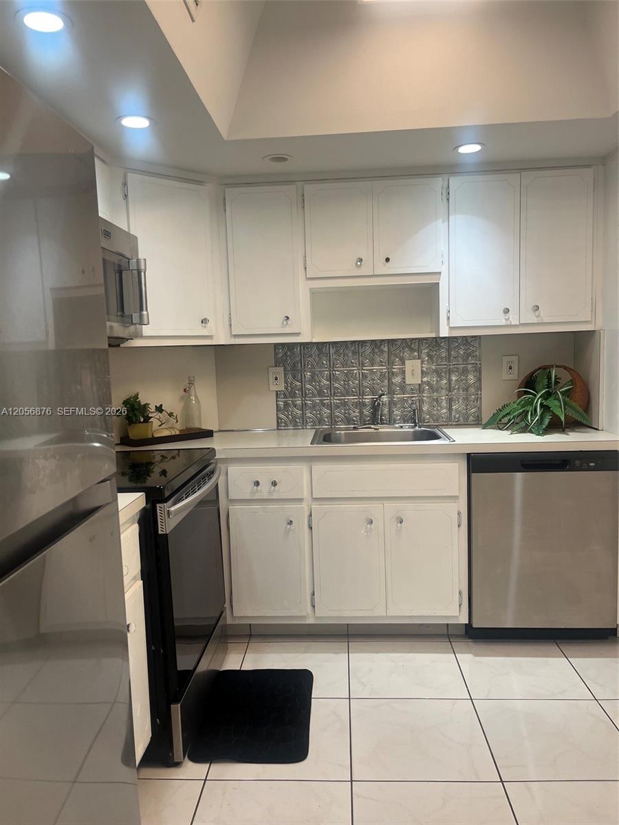 207 2 / 2 1350 sq. ft. $ 2026-07-20 0 Photo