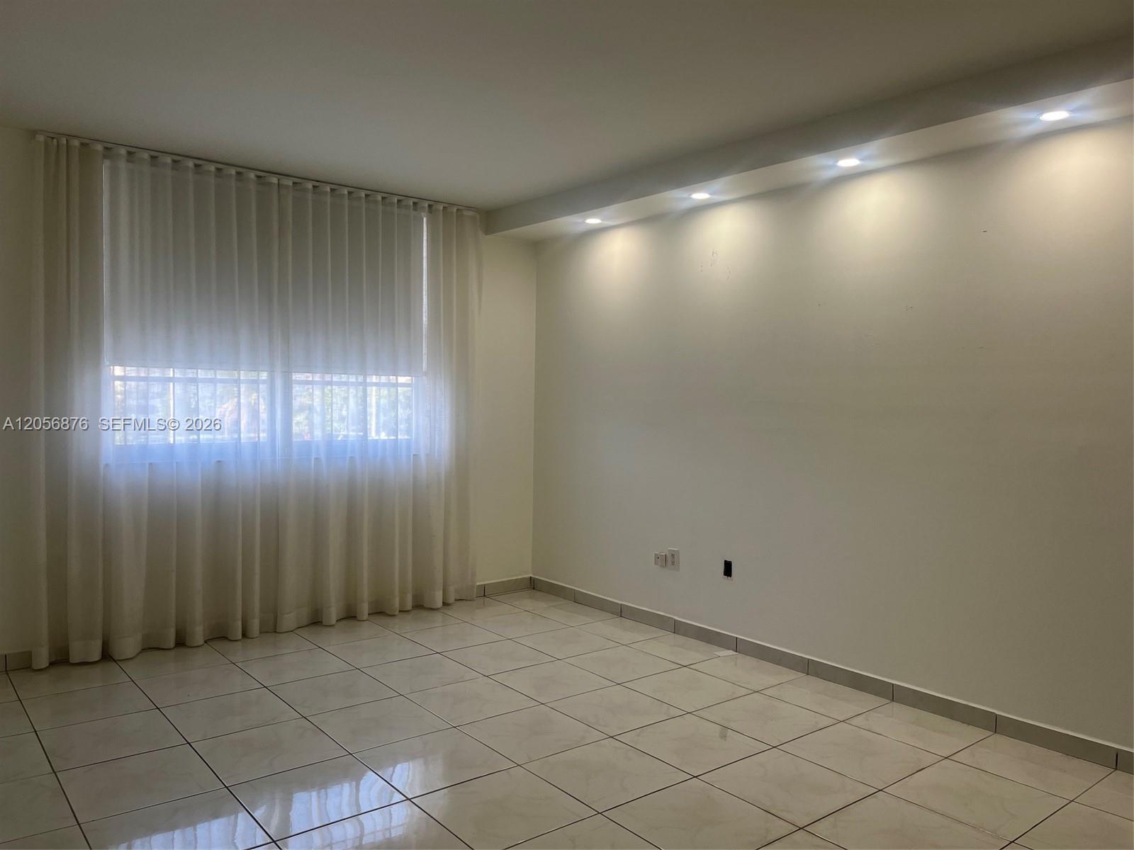 207 2 / 2 1350 sq. ft. $ 2026-07-20 0 Photo