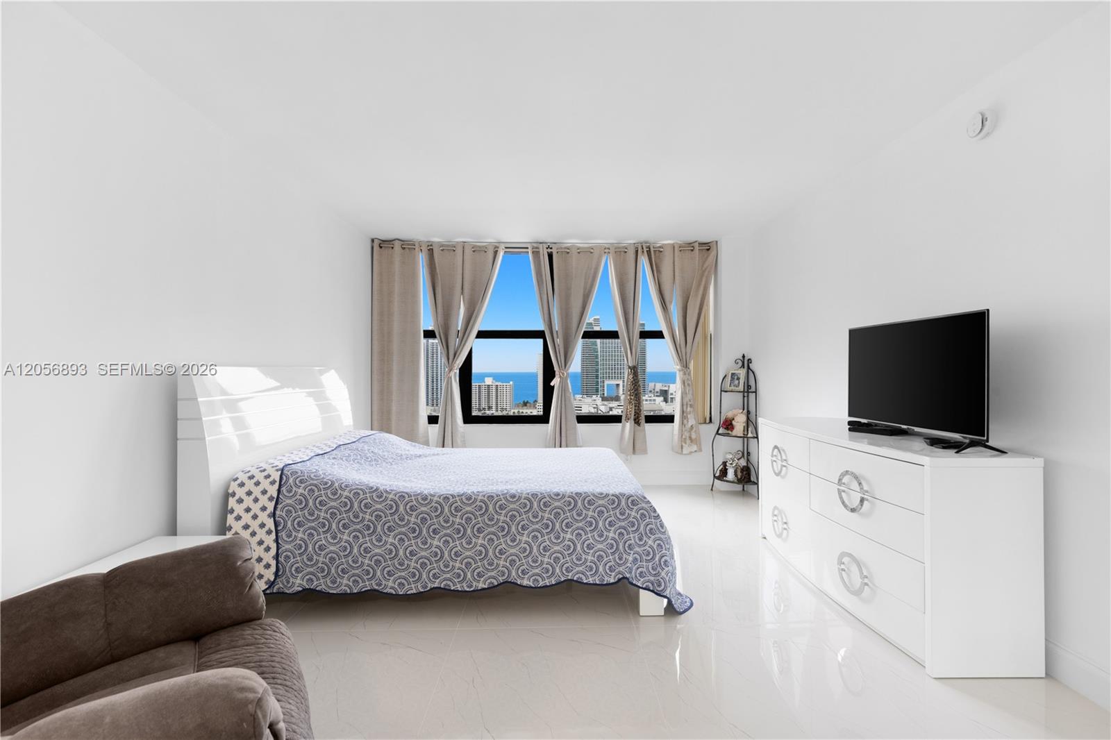 Photo of 2500 PARKVIEW DR #2405, Hallandale Beach, Florida, 33009 -