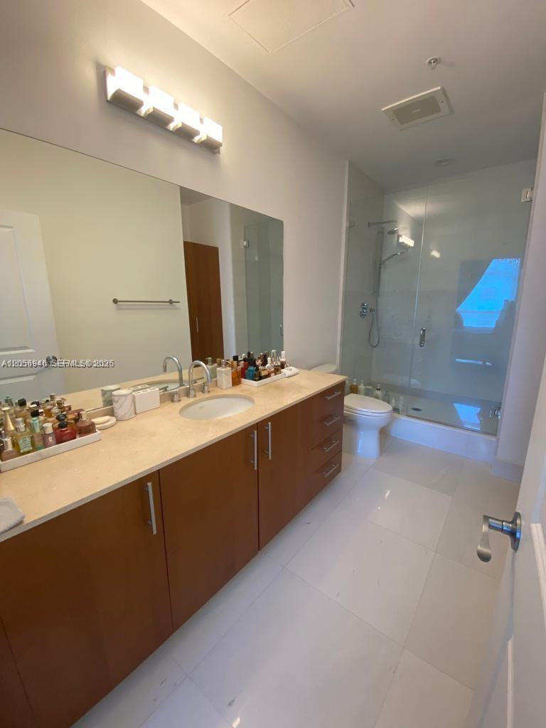 Photo of 1945 Ocean Dr  #211, Hallandale Beach, Florida, 33009 - 