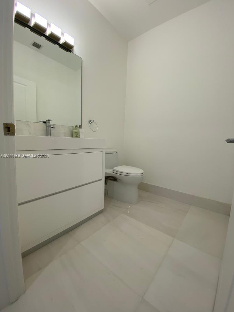 Photo of 1945 Ocean Dr  #211, Hallandale Beach, Florida, 33009 - 