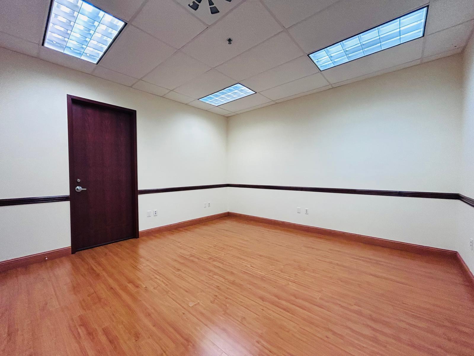 Ver detalles 106 / 0 sq. ft. $ 2026-07-21 0 foto
