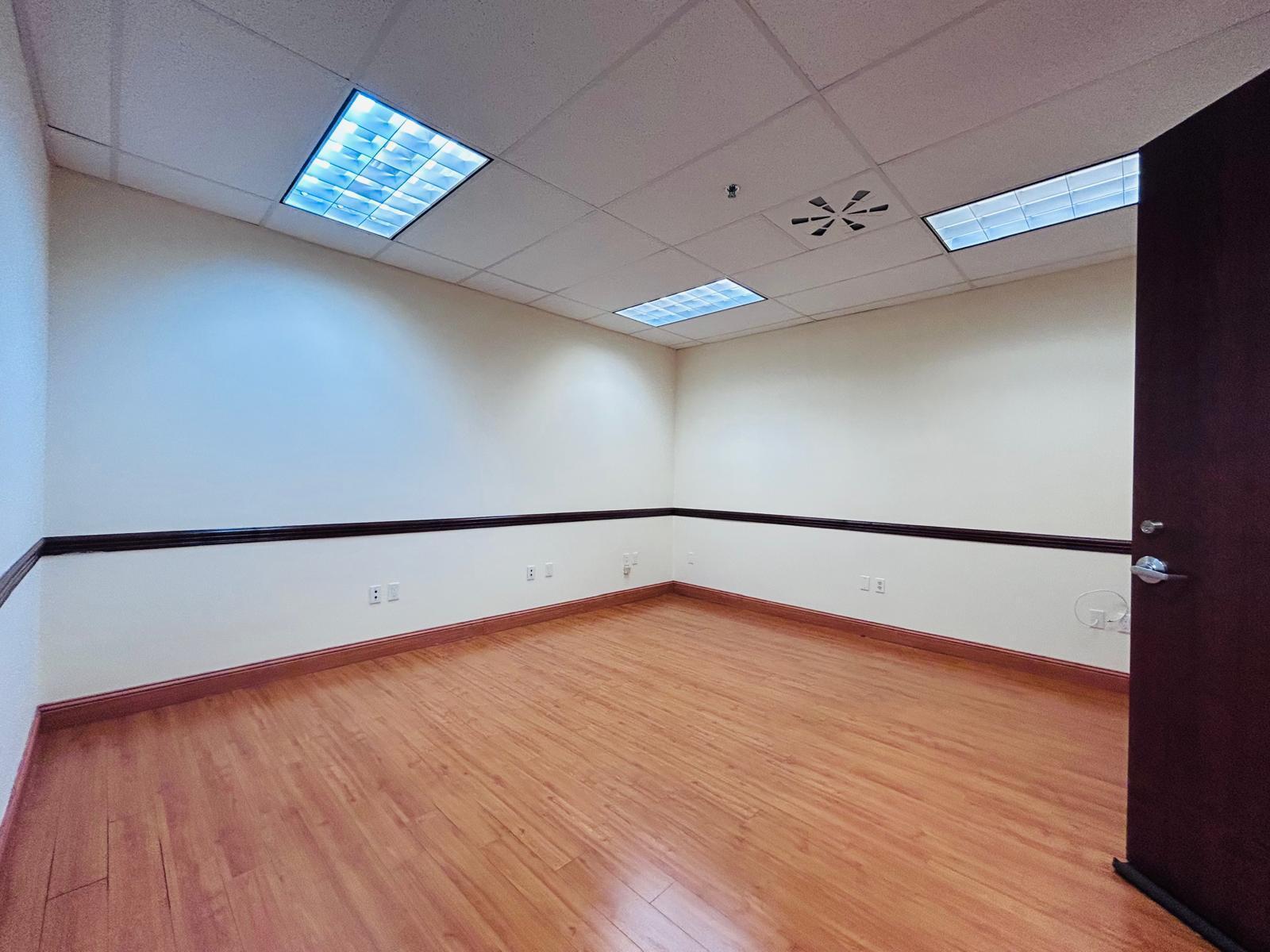 Ver detalles 106 / 0 sq. ft. $ 2026-07-21 0 foto