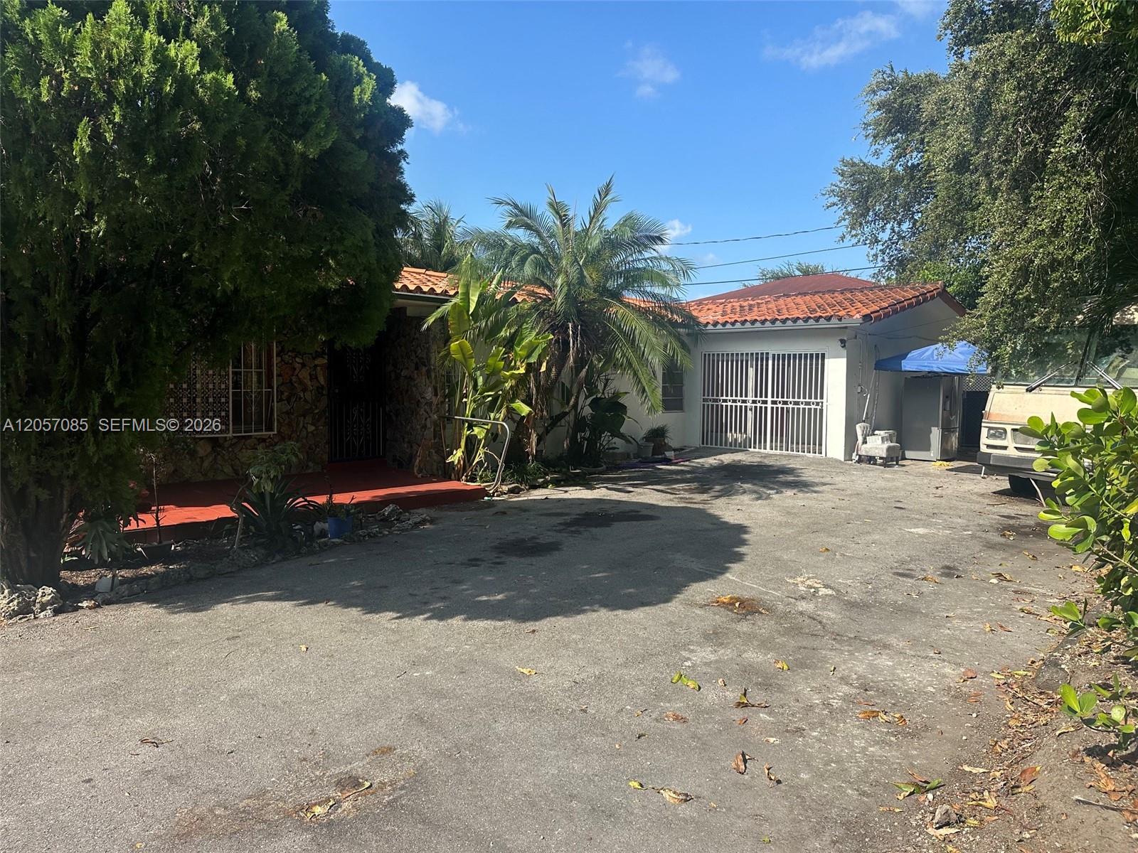   /  3693 sq. ft. $ 2026-07-21 0 foto