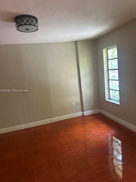   /  3693 sq. ft. $ 2026-07-21 0 foto