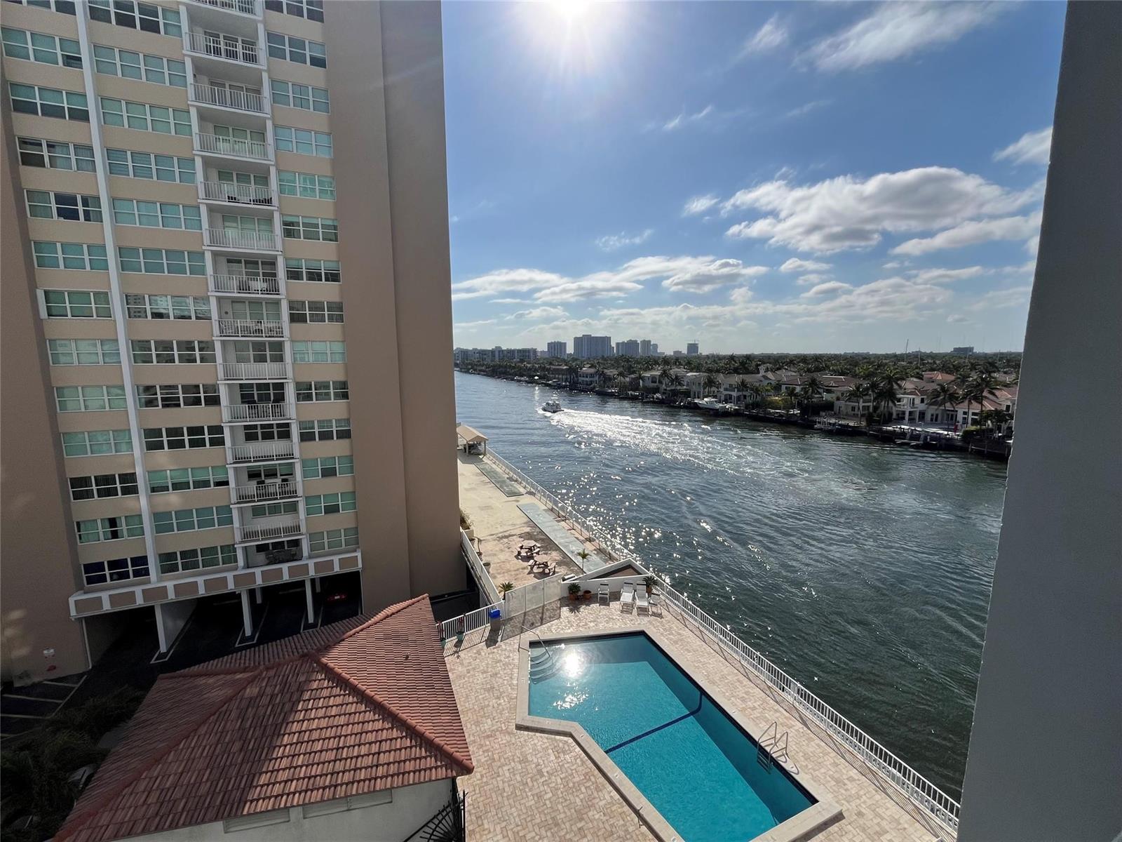 Photo of 1400 OCEAN #707, Hollywood, Florida, 33019 - Photo 11