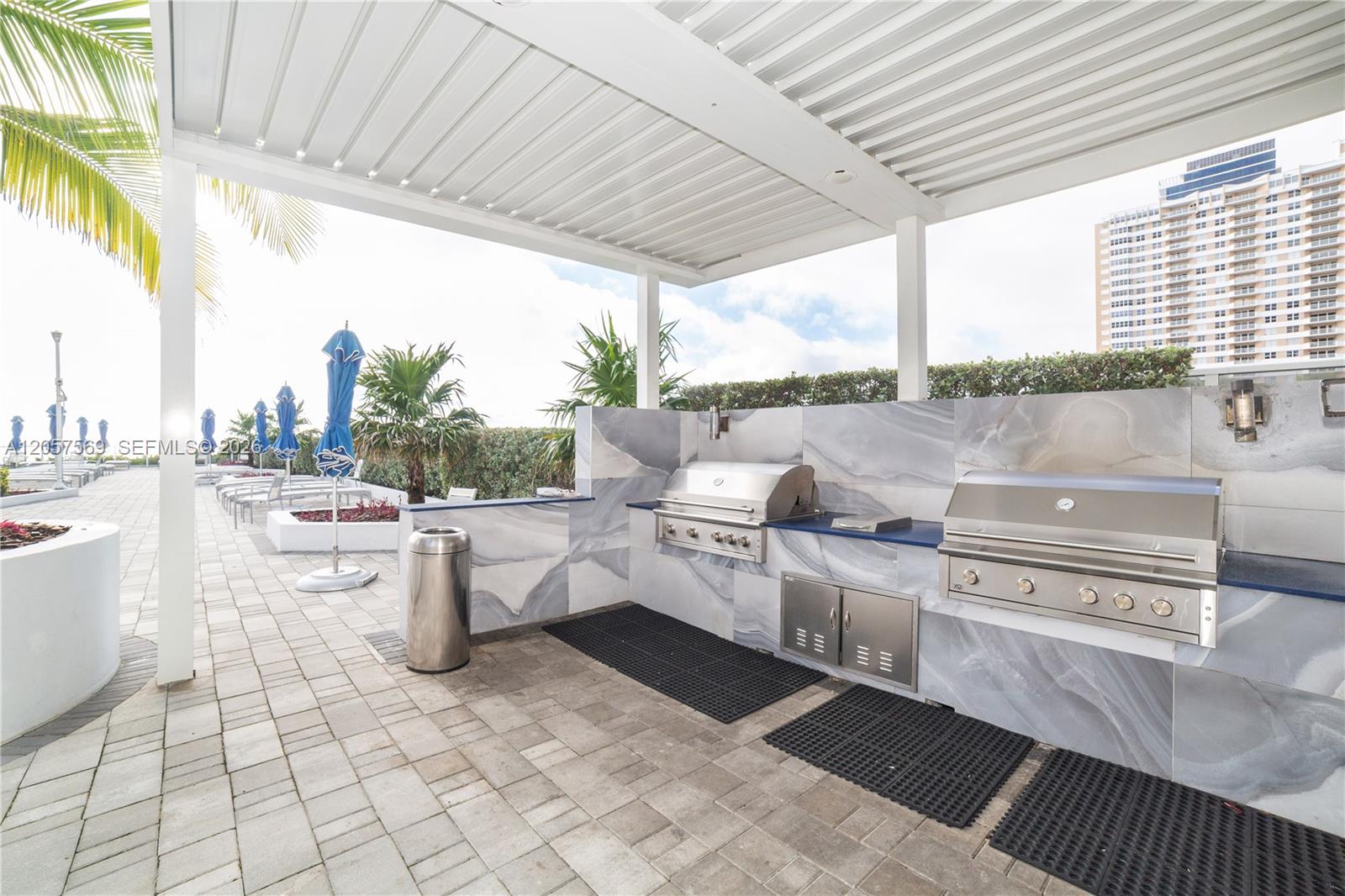 BBQ and Picnic Area on Pool Deck