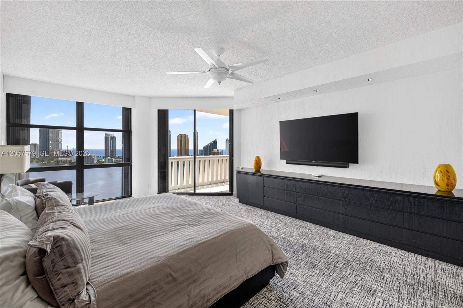 Ver detalles 2506 2 / 3 2154 sq. ft. $ 2026-07-21 0 foto