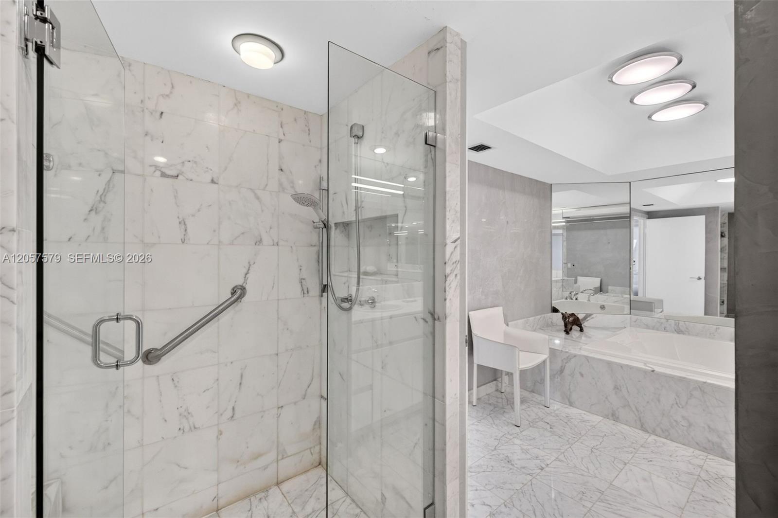 Ver detalles 2506 2 / 3 2154 sq. ft. $ 2026-07-21 0 foto