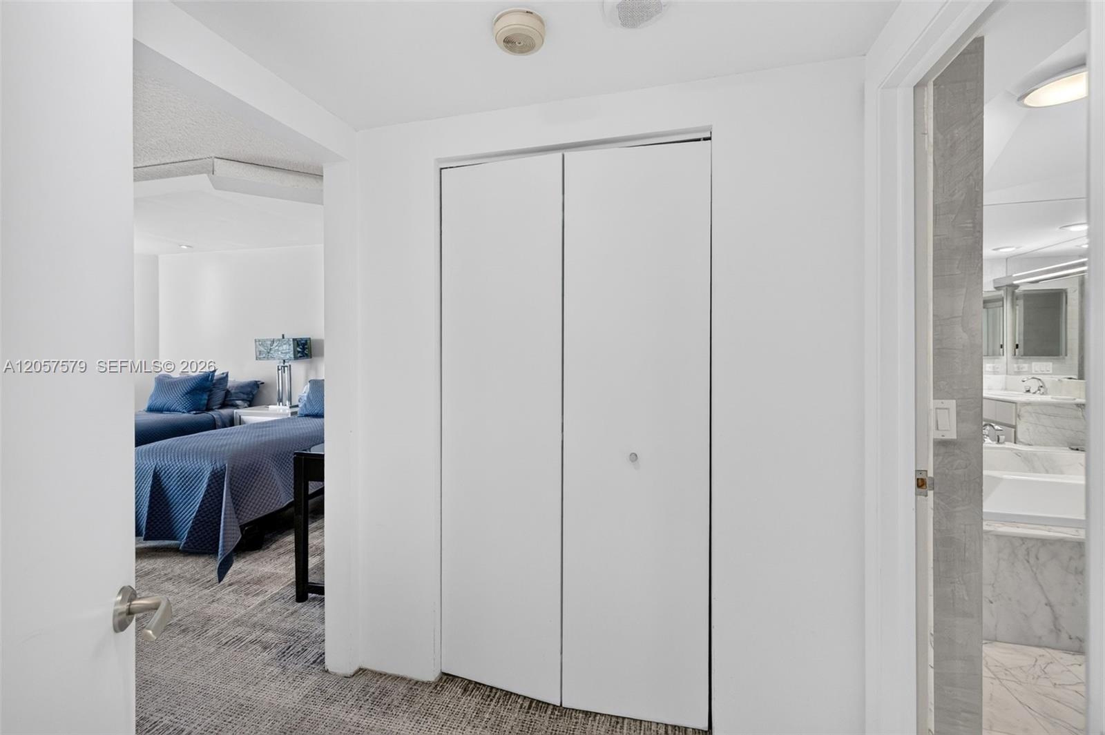Ver detalles 2506 2 / 3 2154 sq. ft. $ 2026-07-21 0 foto