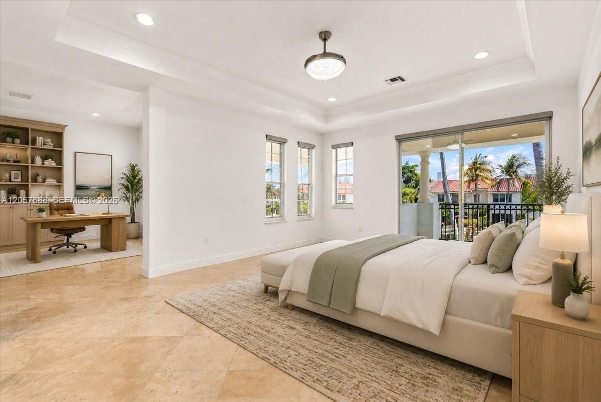 Photo of 996 Sanibel Dr (996), Hollywood, Florida, 33019 - BRIGHT, CLEAN AND SPACIOUS!