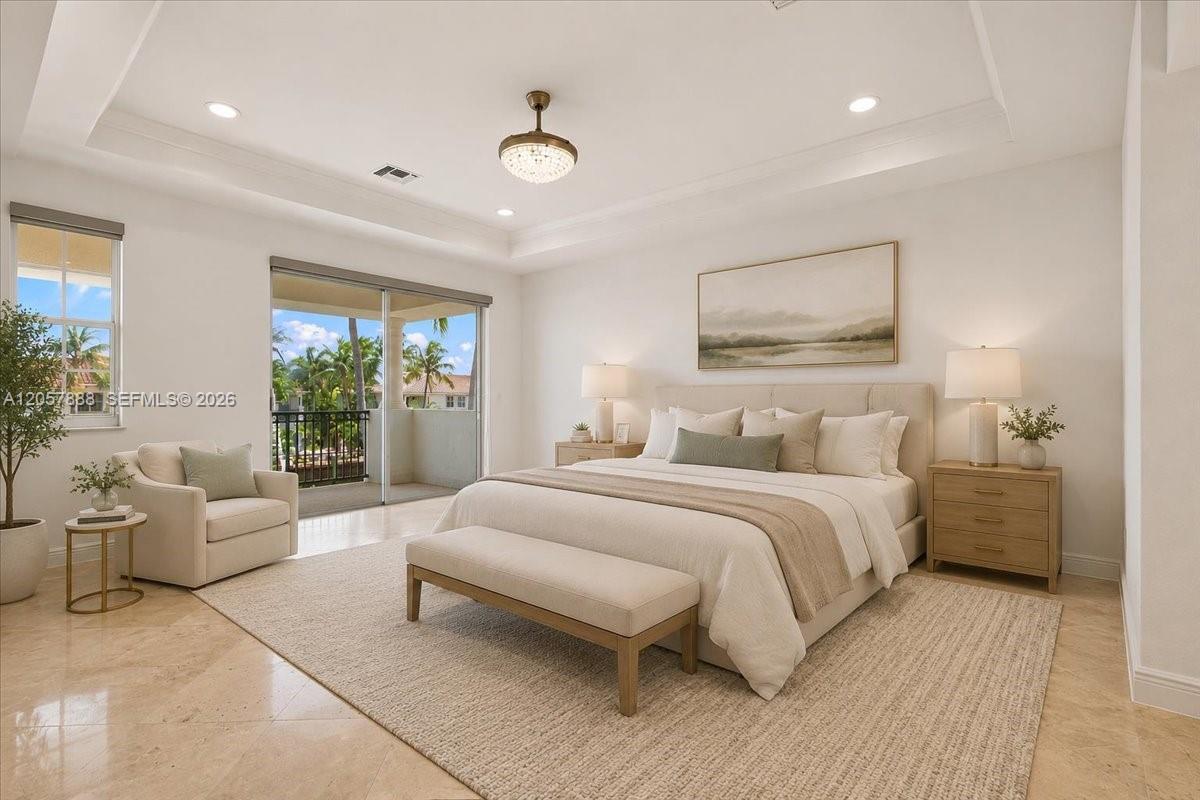 Photo of 996 Sanibel Dr (996), Hollywood, Florida, 33019 - BRIGHT, CLEAN AND SPACIOUS!