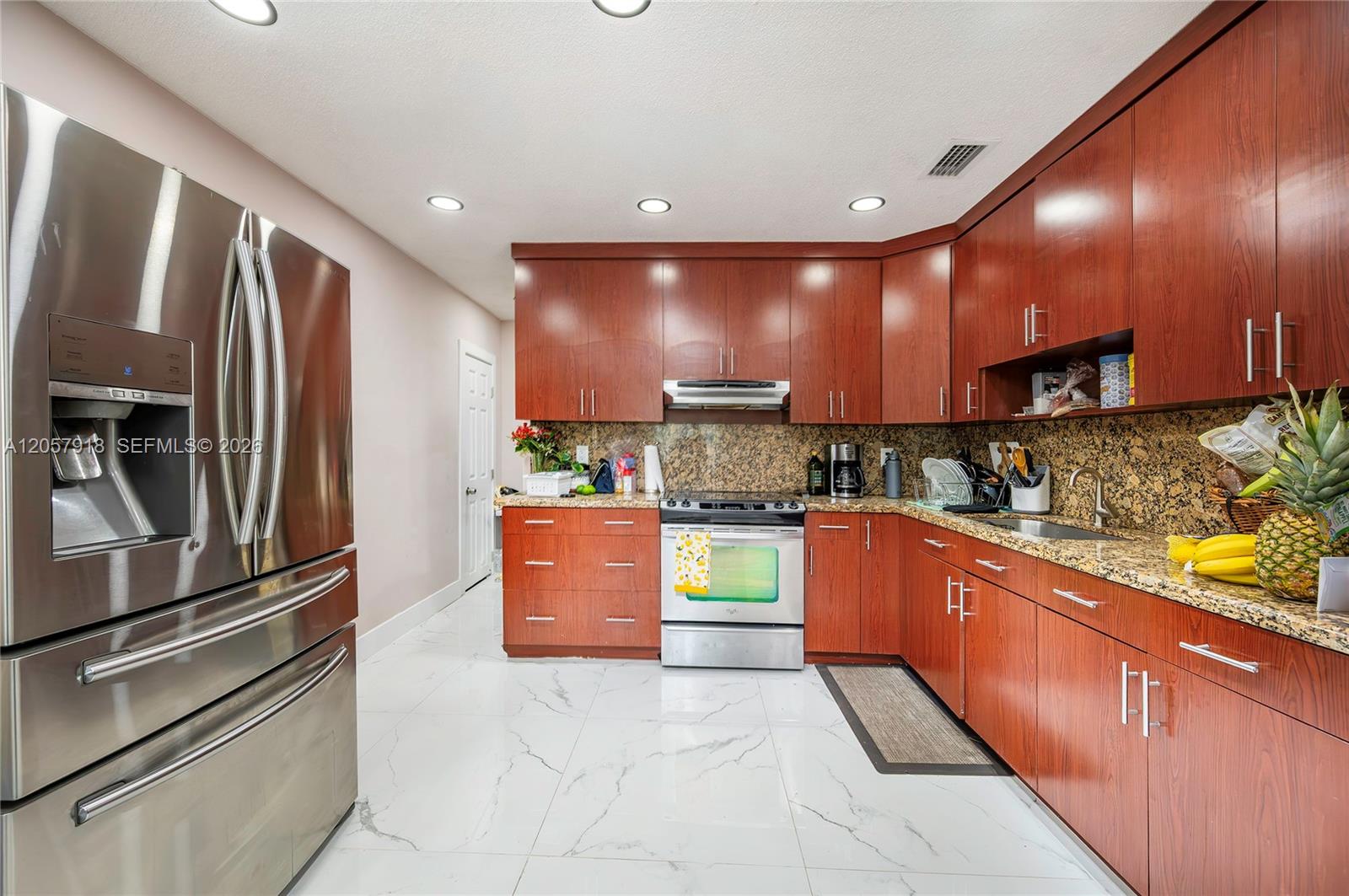 Ver detalles / 2578 sq. ft. $ 2026-07-22 0 foto
