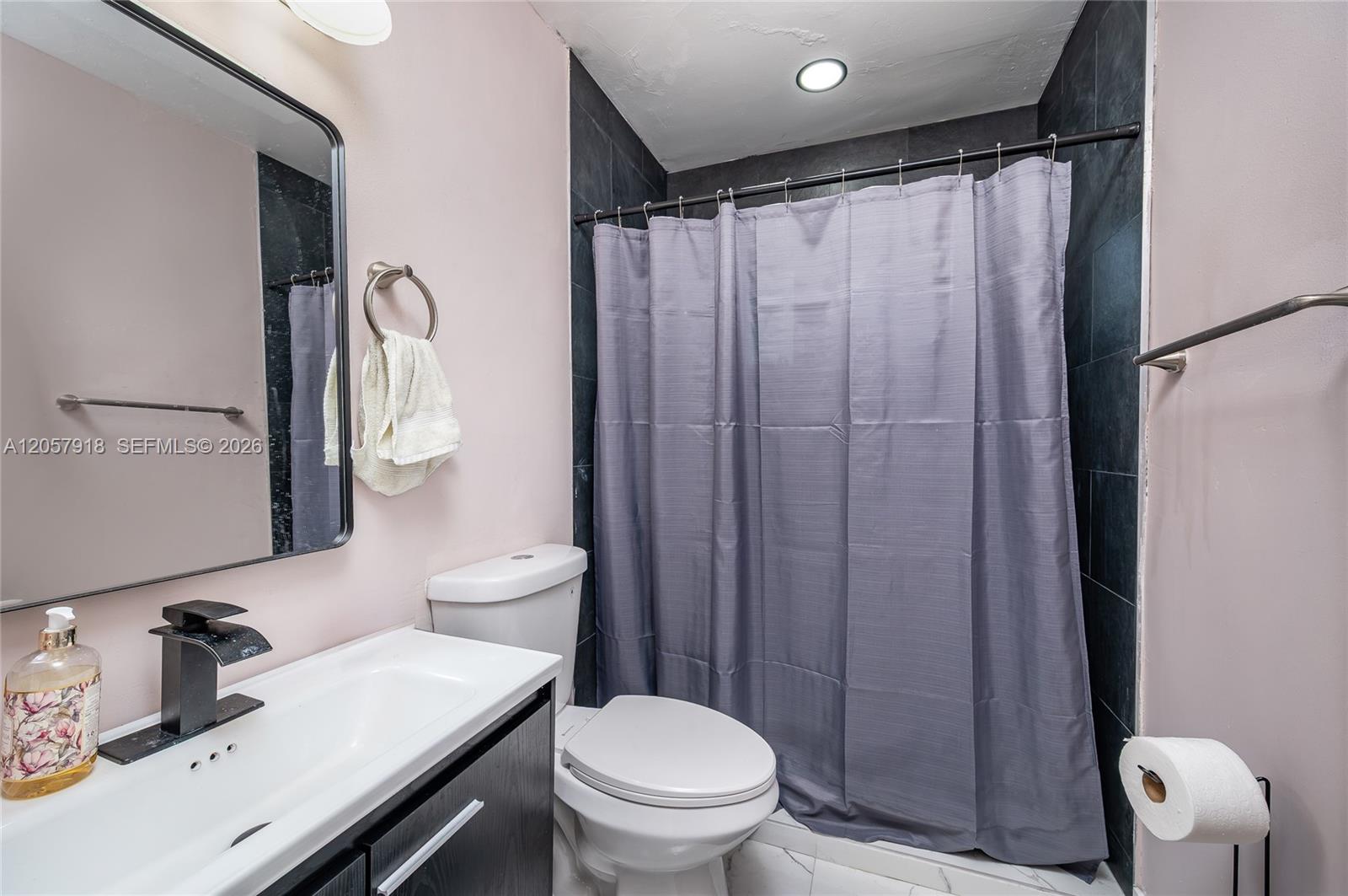 Ver detalles / 2578 sq. ft. $ 2026-07-22 0 foto
