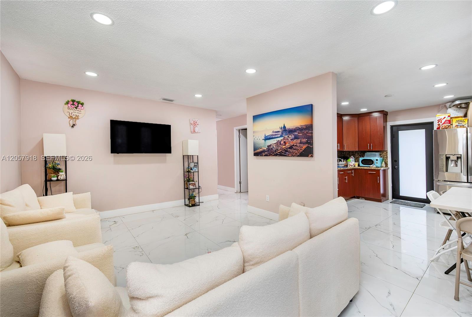 Ver detalles / 2578 sq. ft. $ 2026-07-22 0 foto