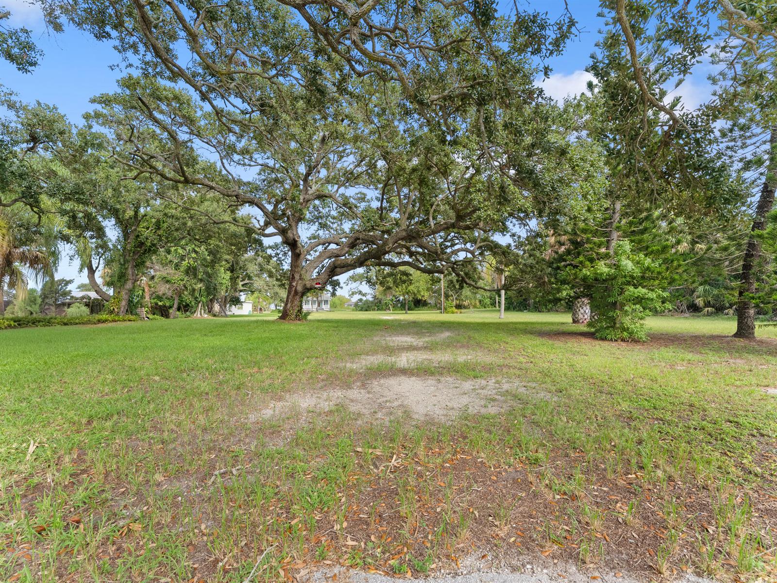 See details / 0 sq. ft. $ 2026-10-07 0 Photo