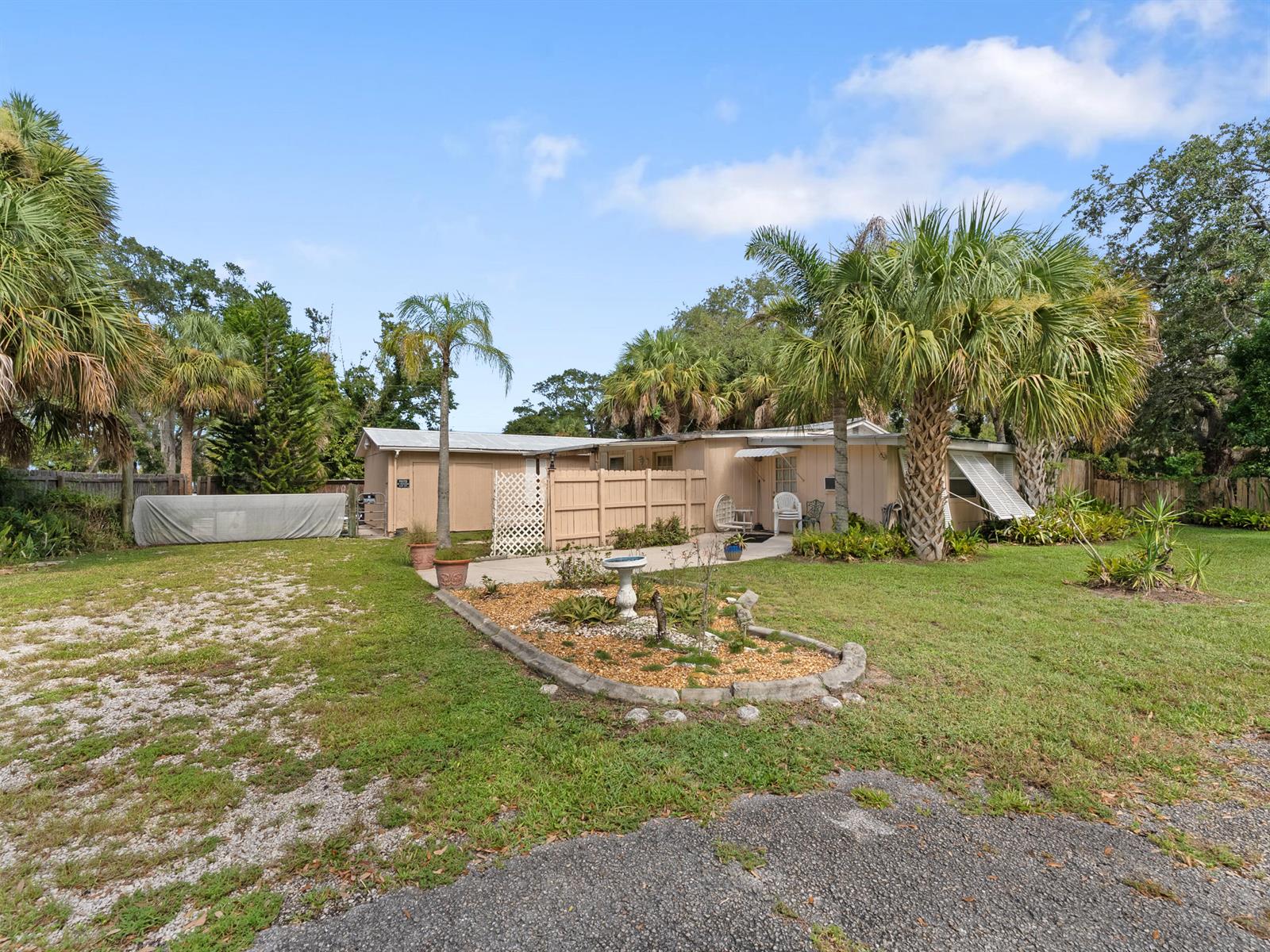 See details / 0 sq. ft. $ 2026-10-07 0 Photo
