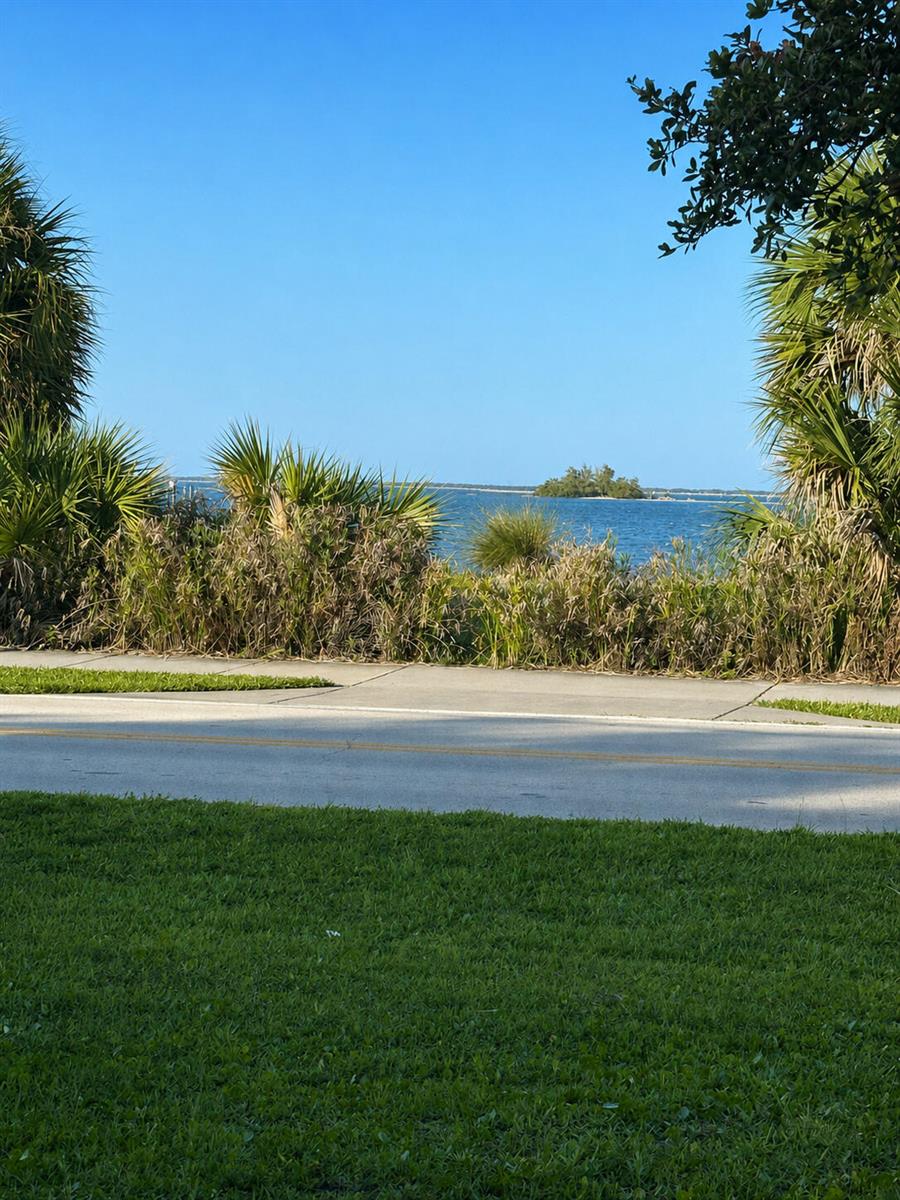 See details / 0 sq. ft. $ 2026-10-07 0 Photo