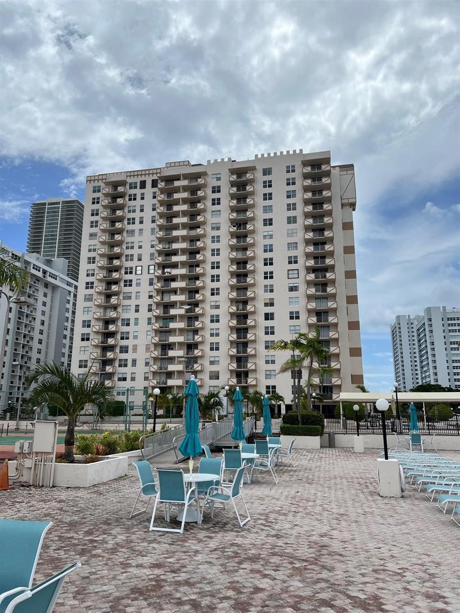 Photo of 1865 Ocean #17h, Hallandale Beach, Florida, 33009 - Photo 16