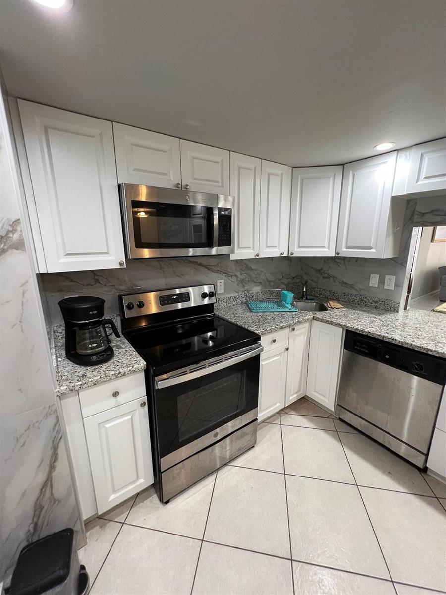 Photo of 1865 Ocean #17h, Hallandale Beach, Florida, 33009 - Photo 3