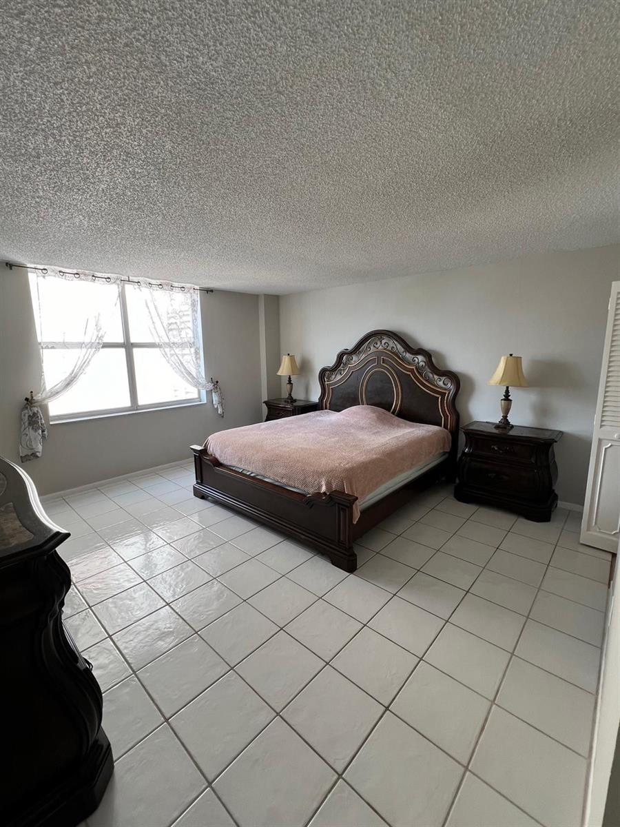 Photo of 1865 Ocean #17h, Hallandale Beach, Florida, 33009 - Photo 4
