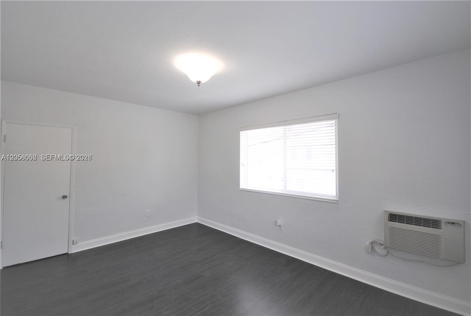 1-8  /   sq. ft. $ 2026-07-22 0 foto