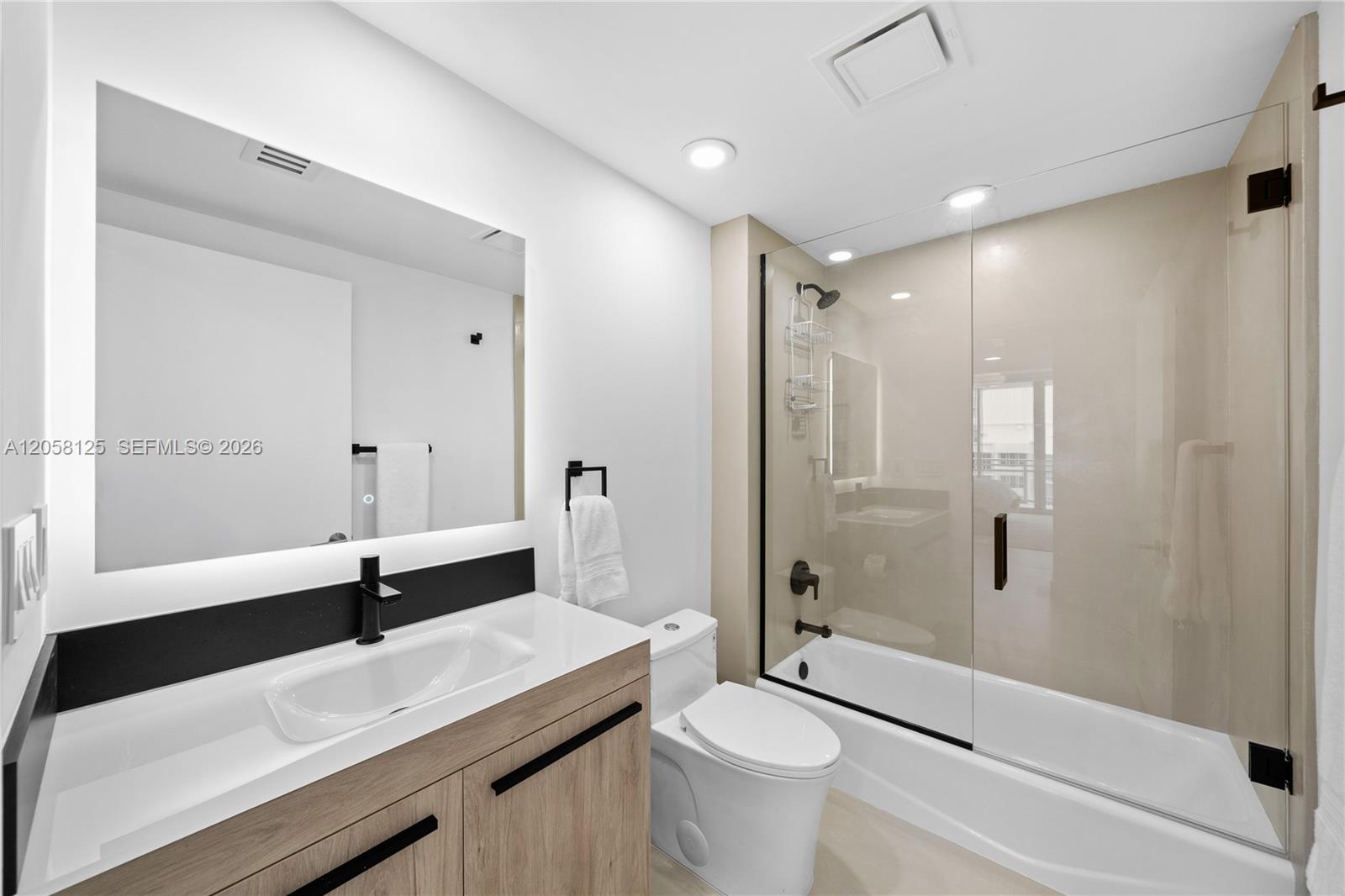 Photo of 3535 Ocean Dr  #1506, Hollywood, Florida, 33019 - 