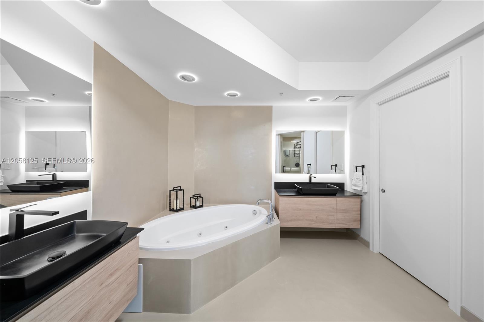 Photo of 3535 Ocean Dr  #1506, Hollywood, Florida, 33019 - 