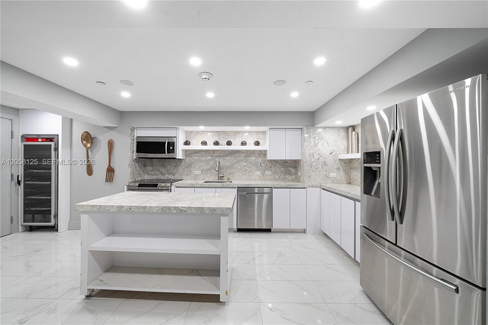 Photo of 3535 Ocean Dr  #1506, Hollywood, Florida, 33019 - 