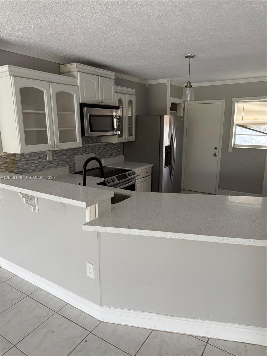 Ver detalles 410-2 2 / 2 1036 sq. ft. $ 2026-07-22 0 foto