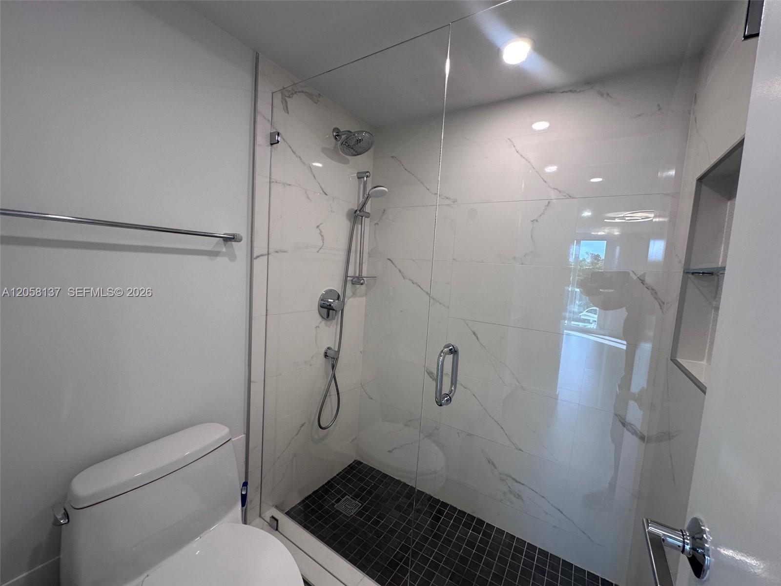 317 2 / 2 1521 sq. ft. $ 2026-07-22 0 foto