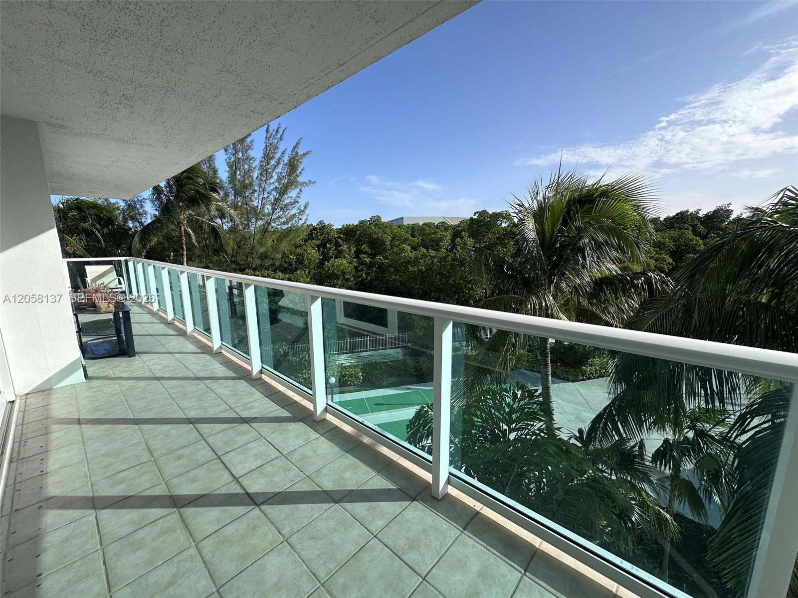317 2 / 2 1521 sq. ft. $ 2026-07-22 0 foto