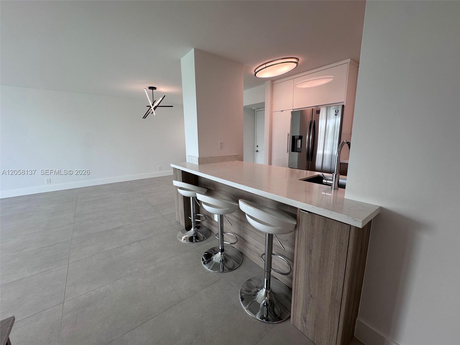 317 2 / 2 1521 sq. ft. $ 2026-07-22 0 foto