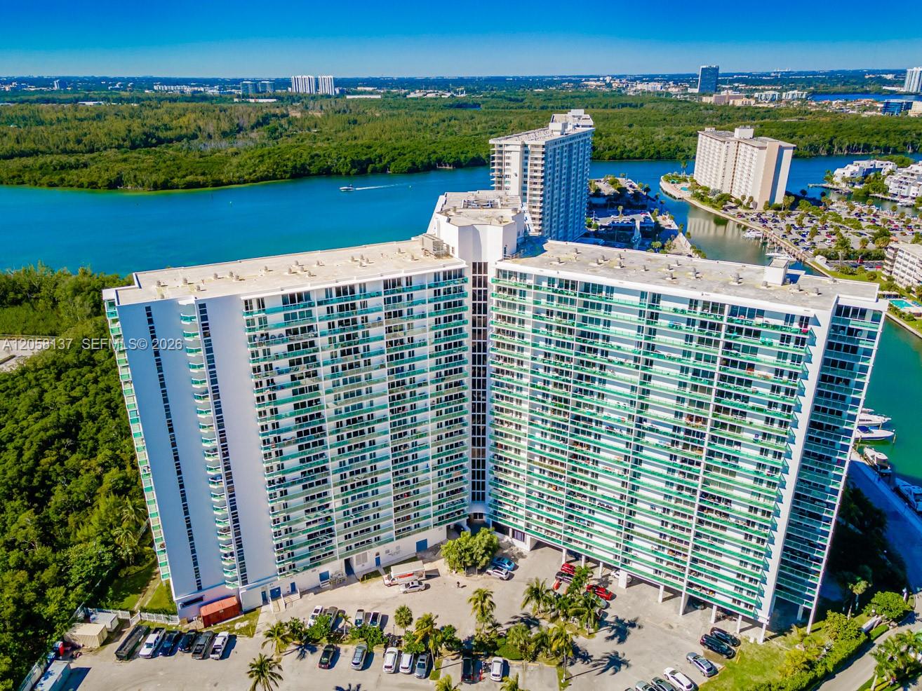 317 2 / 2 1521 sq. ft. $ 2026-07-22 0 foto