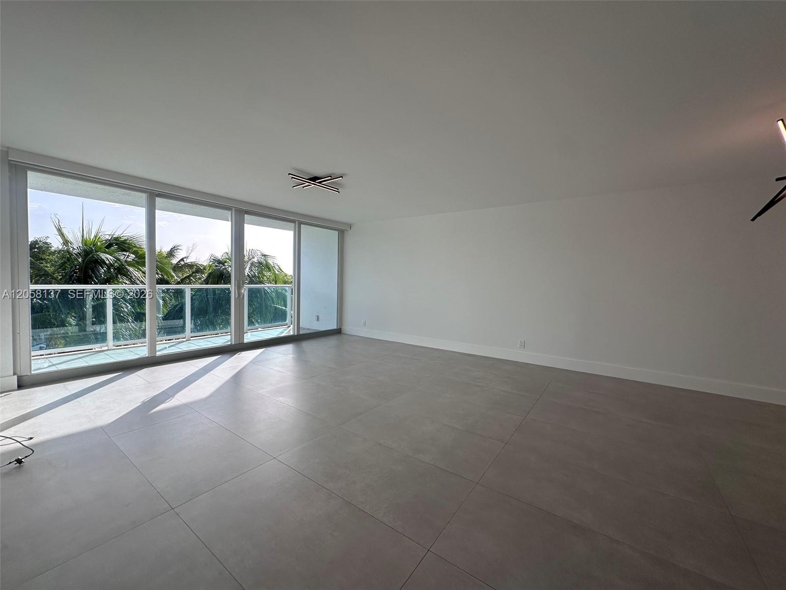 317 2 / 2 1521 sq. ft. $ 2026-07-22 0 foto