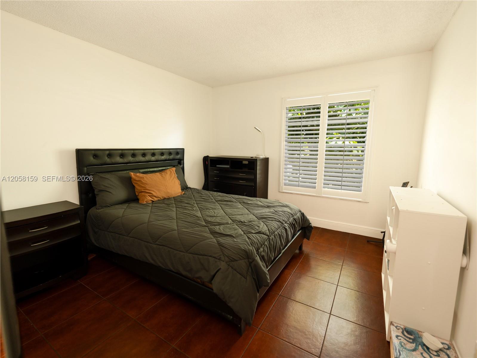 Photo of 2200 7th St (2200), Hallandale Beach, Florida, 33009 -