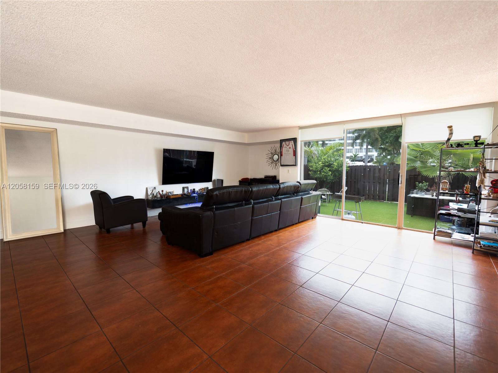 Photo of 2200 7th St (2200), Hallandale Beach, Florida, 33009 -