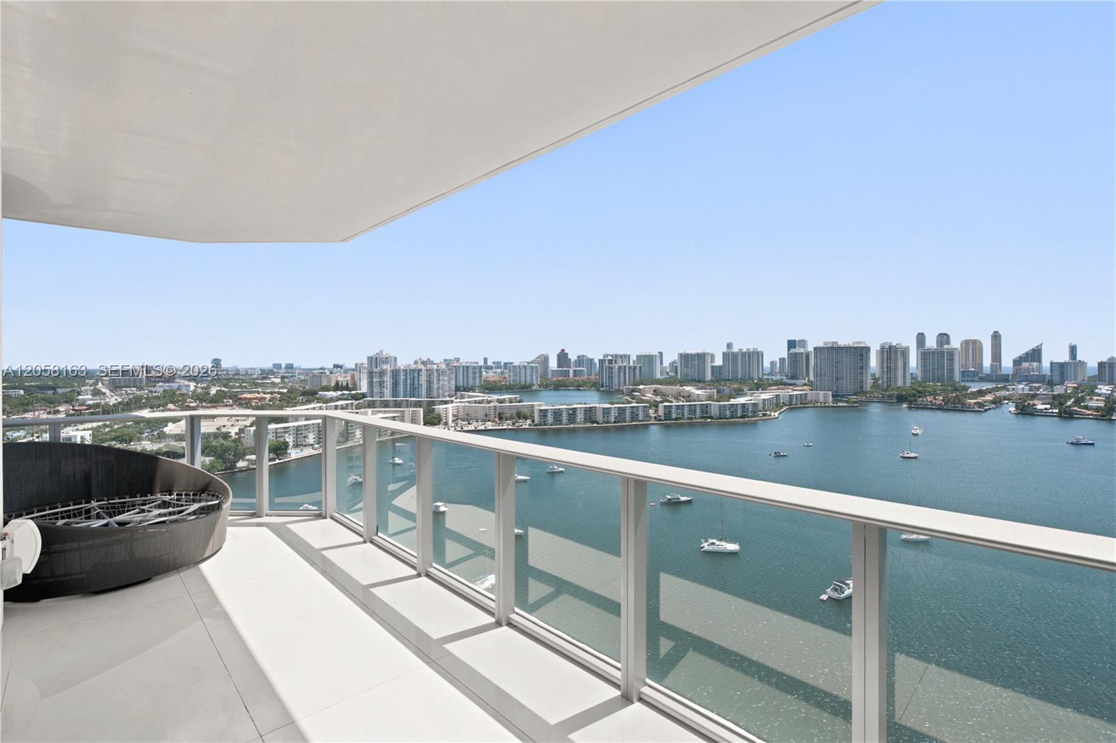 Photo of 17301 Biscayne Blvd #2010, North Miami Beach, Florida, 33160 -