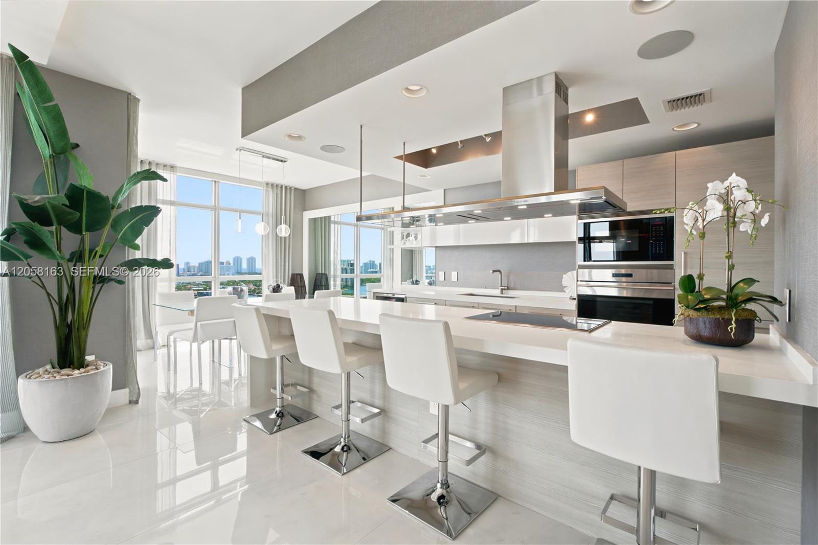 Photo of 17301 Biscayne Blvd #2010, North Miami Beach, Florida, 33160 -