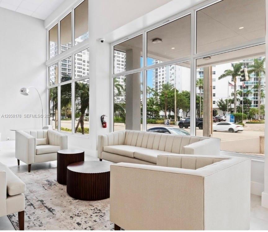 Photo of 3000 Ocean Dr #206, Hollywood, Florida, 33019 -