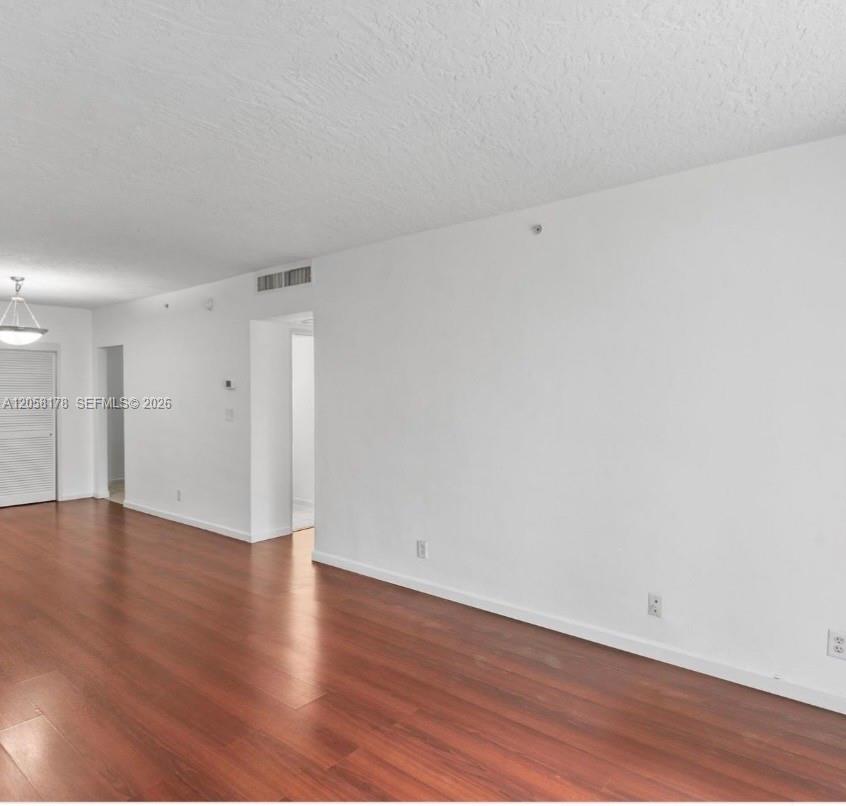 Photo of 3000 Ocean Dr #206, Hollywood, Florida, 33019 -