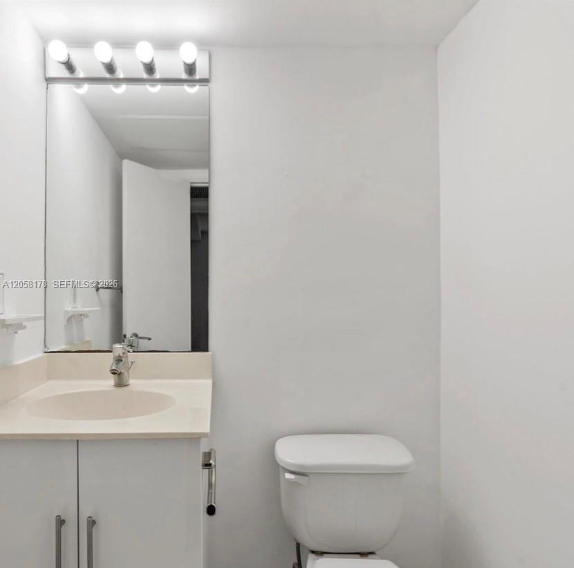 Photo of 3000 Ocean Dr #206, Hollywood, Florida, 33019 -