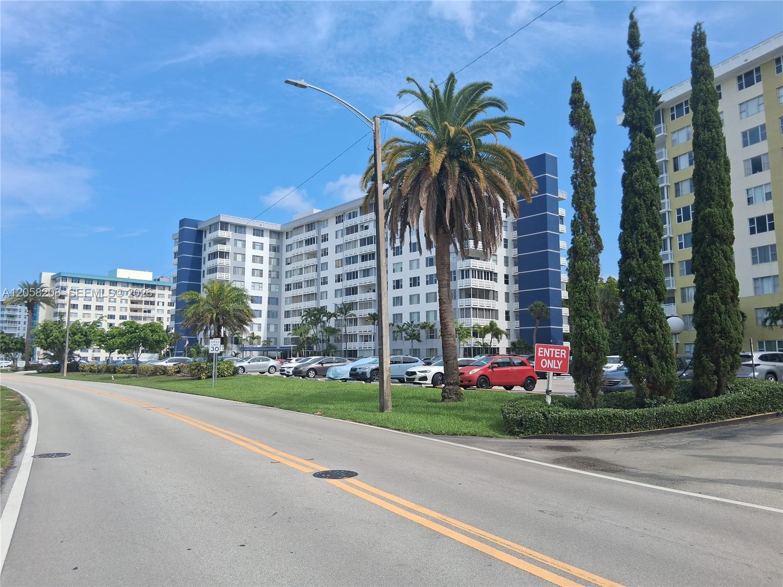 See details 201B 2 / 2 1132 sq. ft. $ 2026-07-22 0 Photo