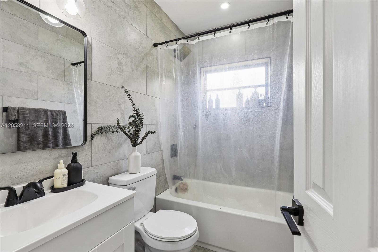 Ver detalles / 1120 sq. ft. $ 2026-07-22 0 foto