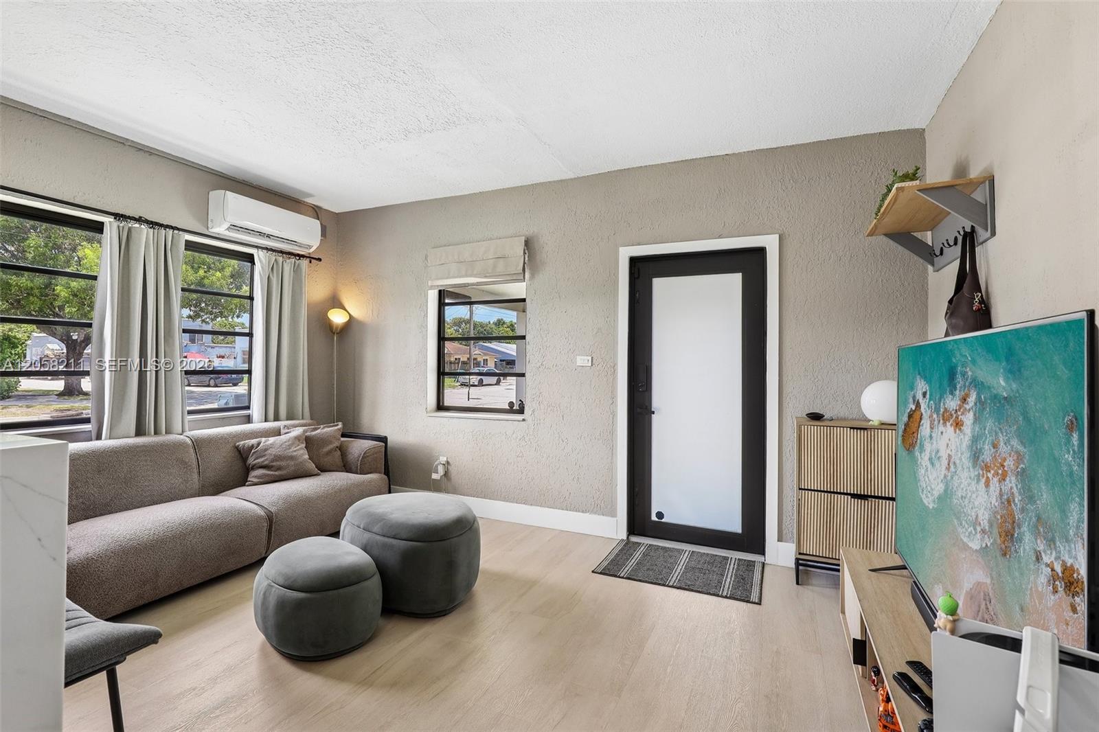 Ver detalles / 1120 sq. ft. $ 2026-07-22 0 foto