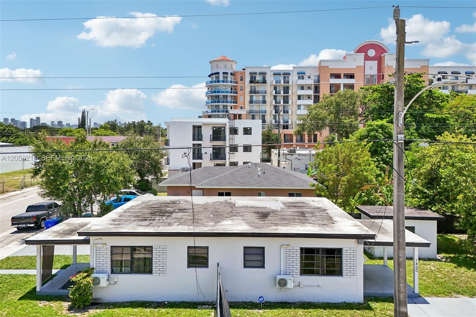 Ver detalles / 1120 sq. ft. $ 2026-07-22 0 foto
