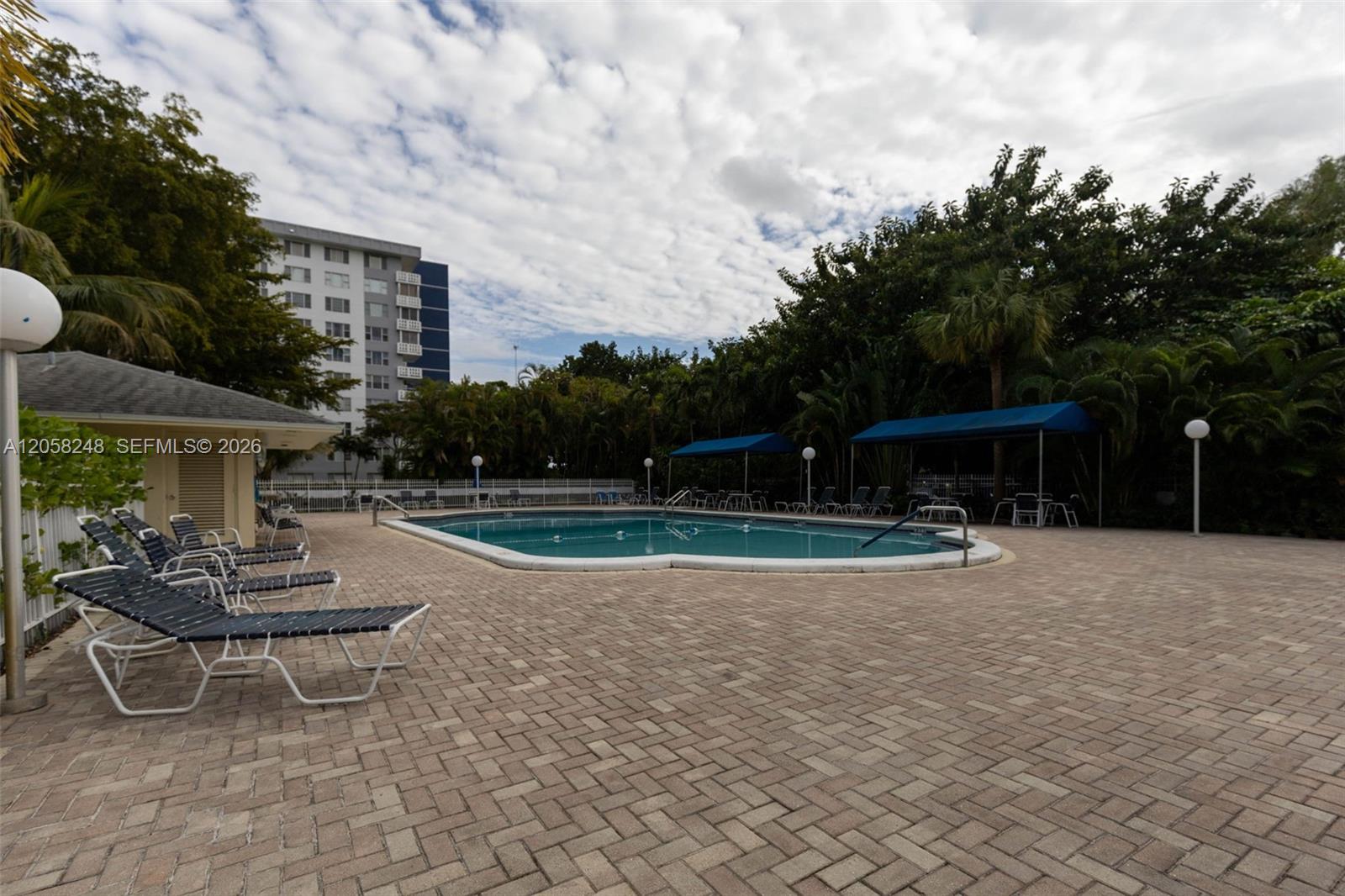 901B 2 / 2 1132 sq. ft. $ 2026-07-22 0 foto